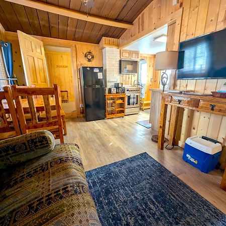 Yellowstone'S Treasure Cabins Gardiner Luaran gambar
