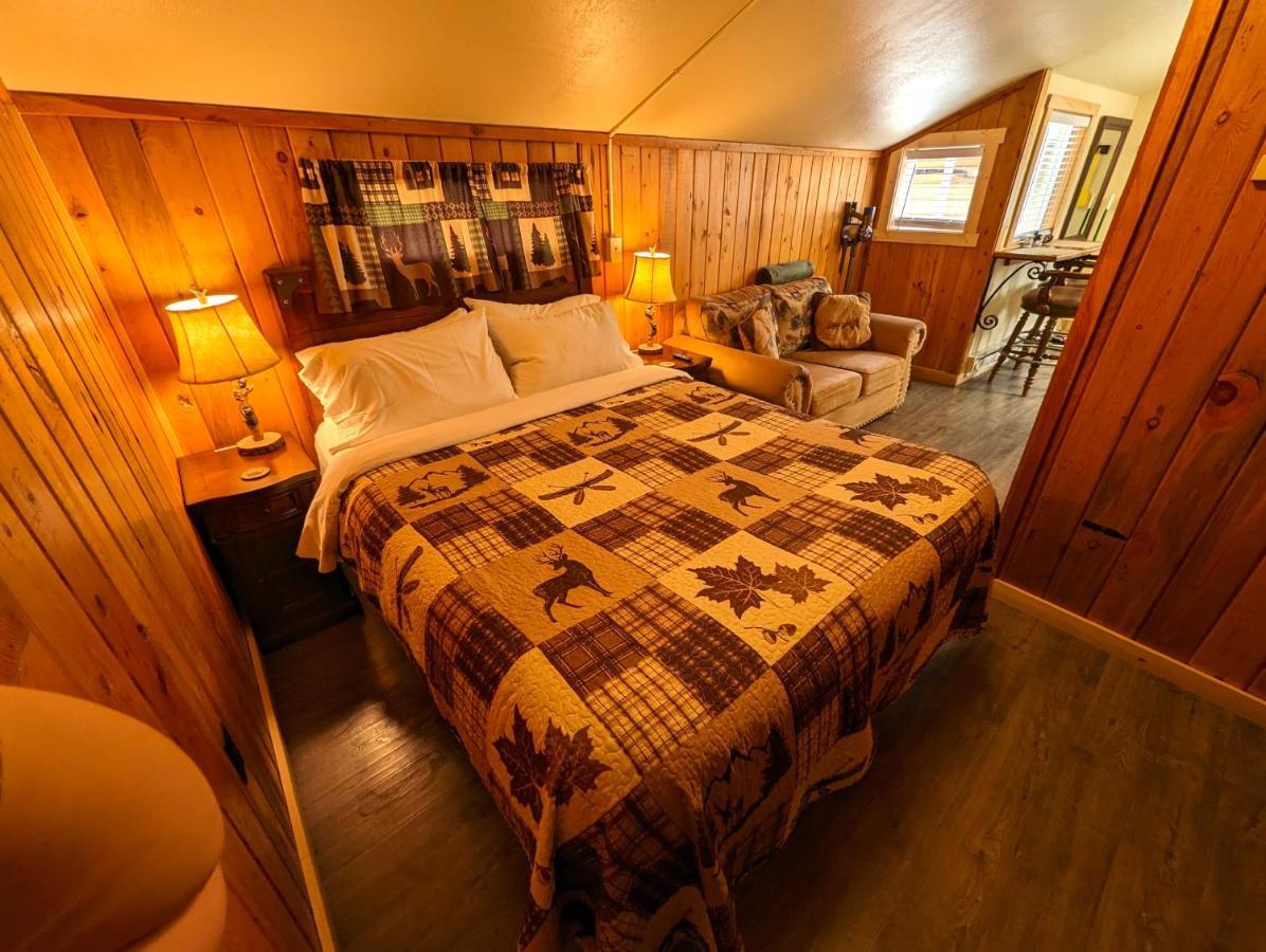 Yellowstone'S Treasure Cabins Gardiner Luaran gambar