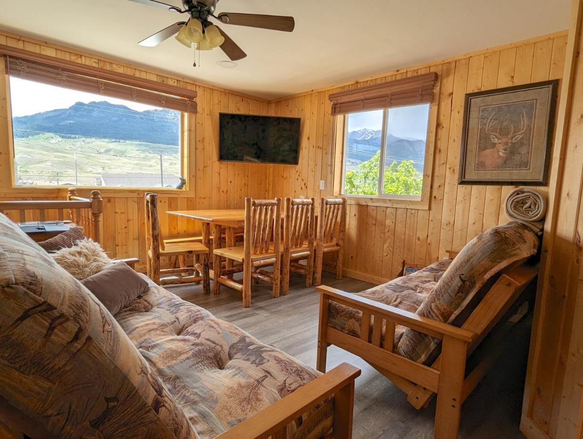 Yellowstone'S Treasure Cabins Gardiner Luaran gambar