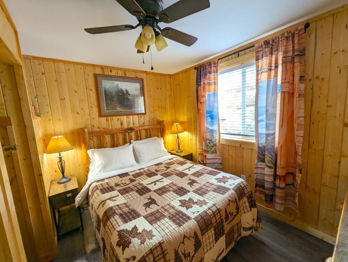 Yellowstone'S Treasure Cabins Gardiner Luaran gambar
