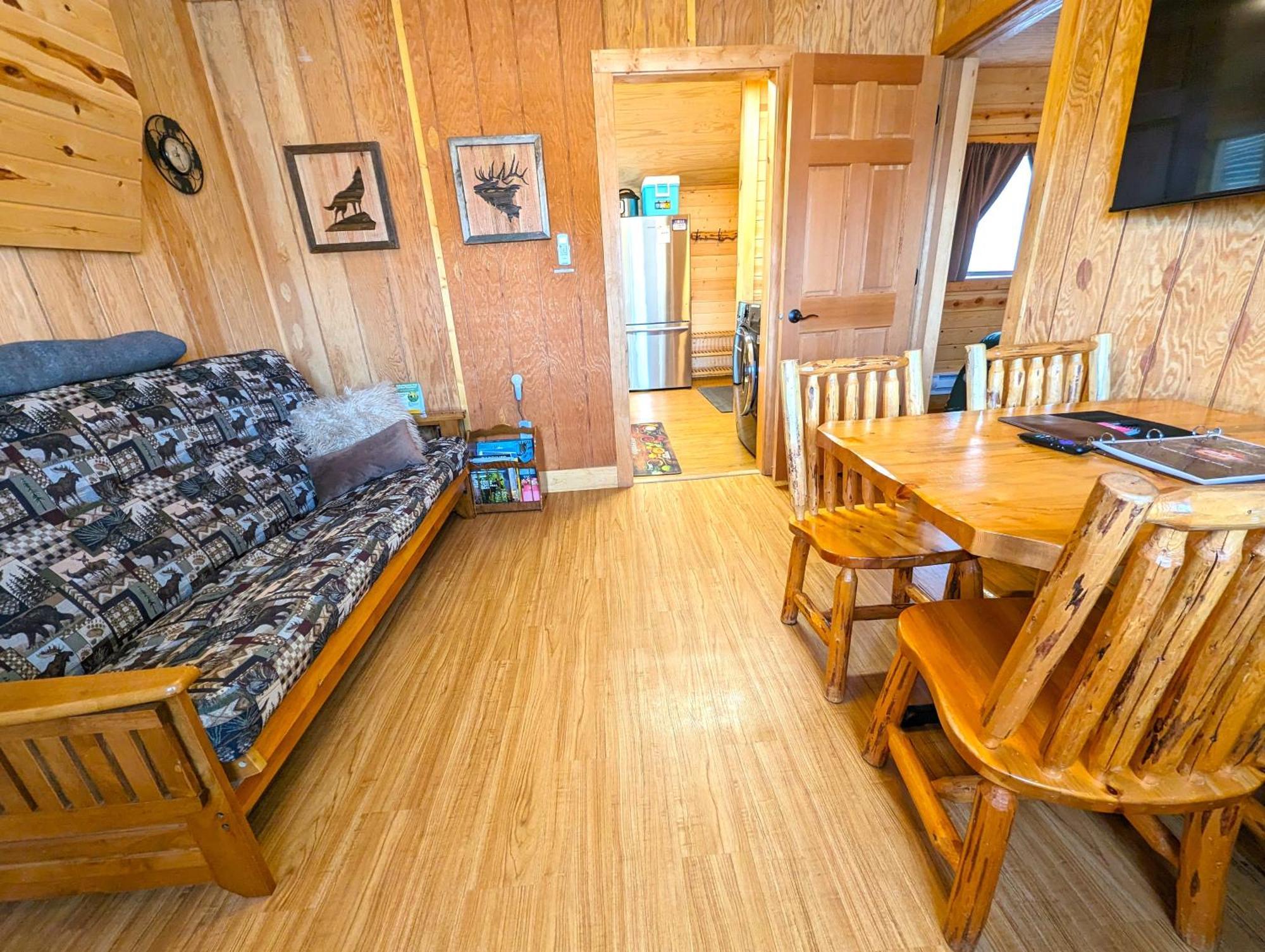 Yellowstone'S Treasure Cabins Gardiner Luaran gambar