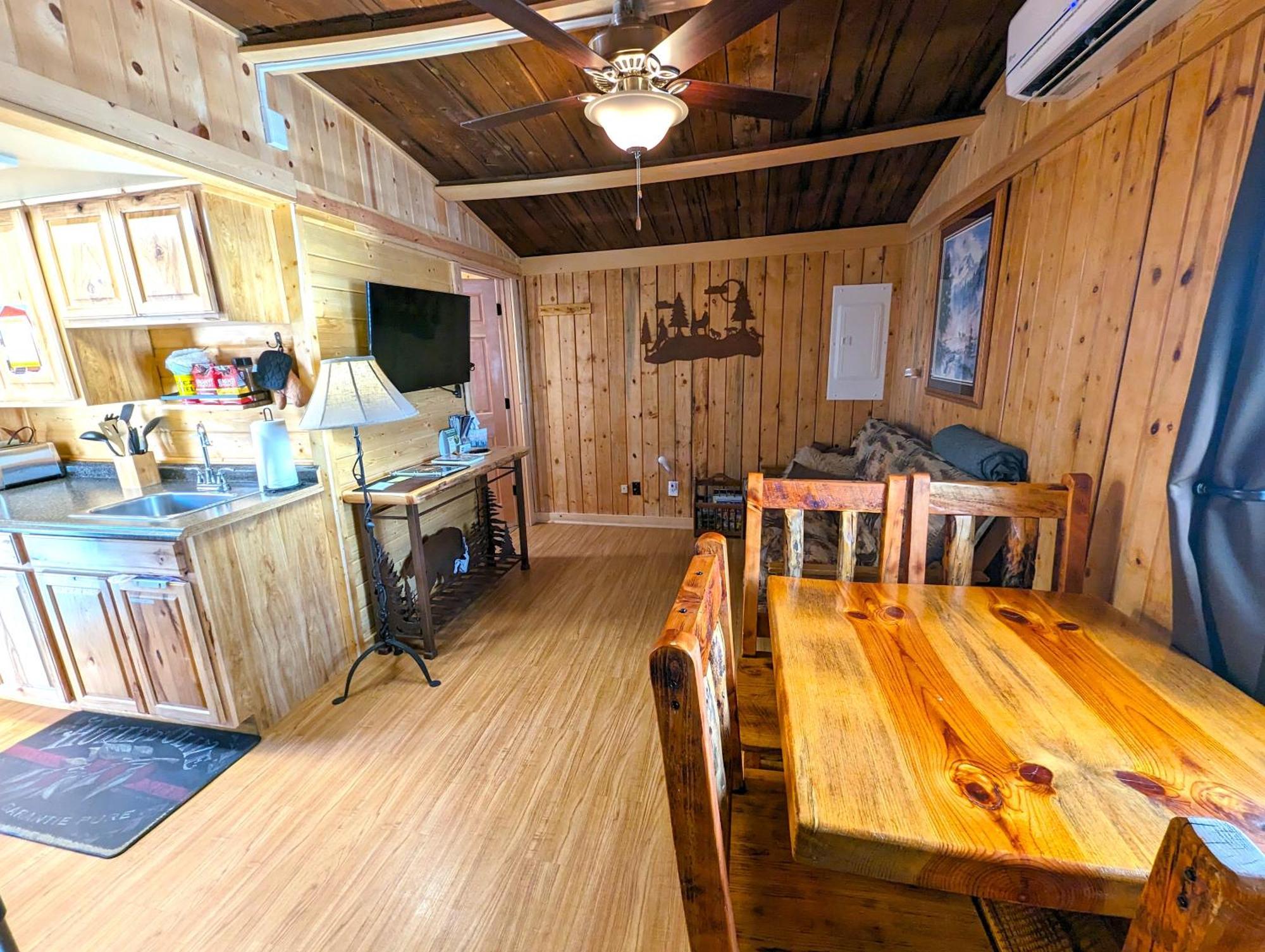 Yellowstone'S Treasure Cabins Gardiner Luaran gambar