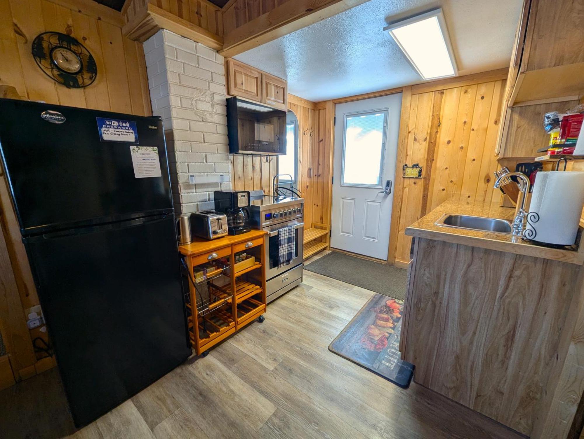 Yellowstone'S Treasure Cabins Gardiner Luaran gambar
