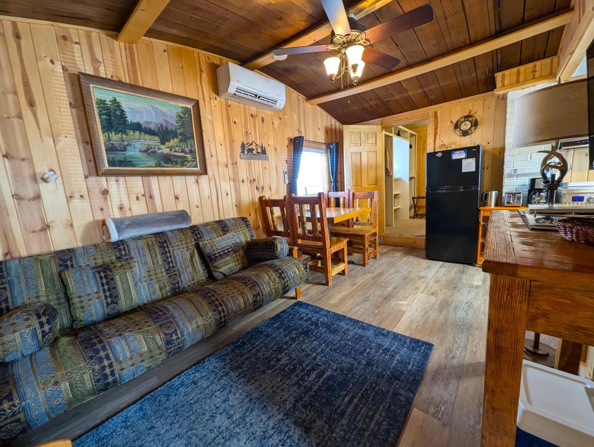 Yellowstone'S Treasure Cabins Gardiner Luaran gambar
